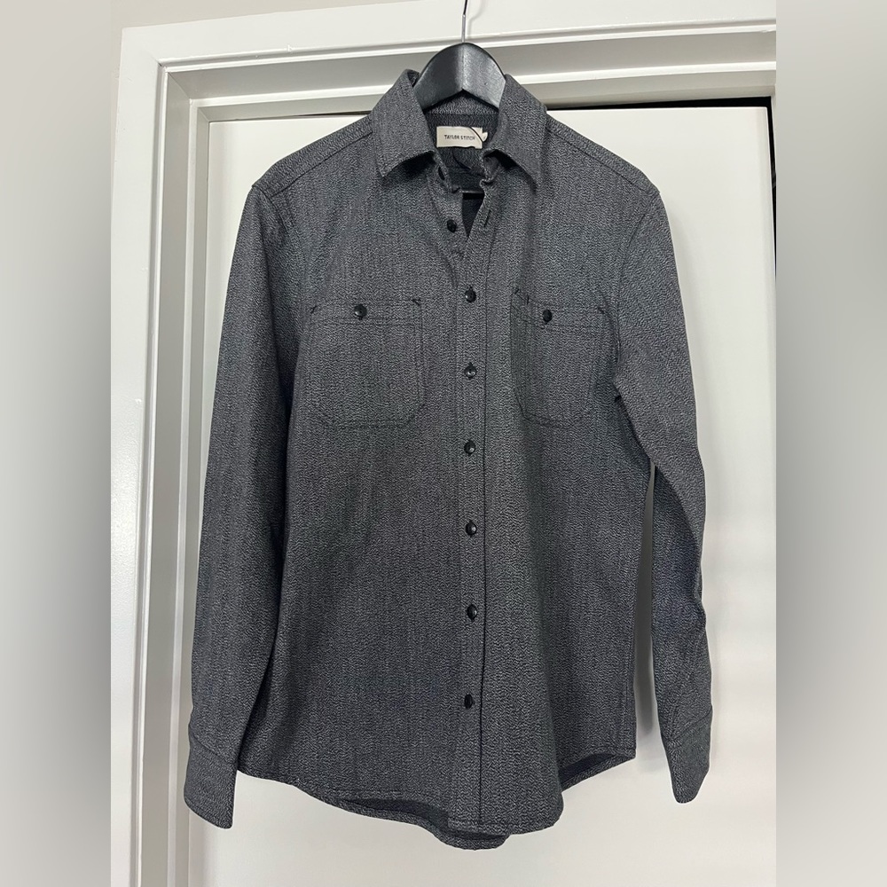 Mens button shirt
